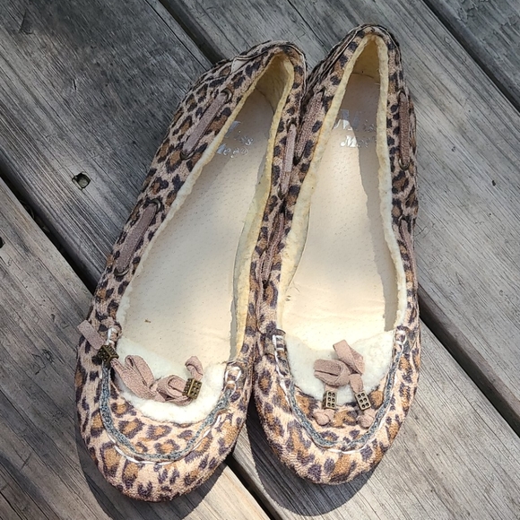 Flats - Picture 2 of 2